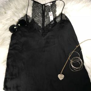 It Girl Black Spaghetti Strap 🖤